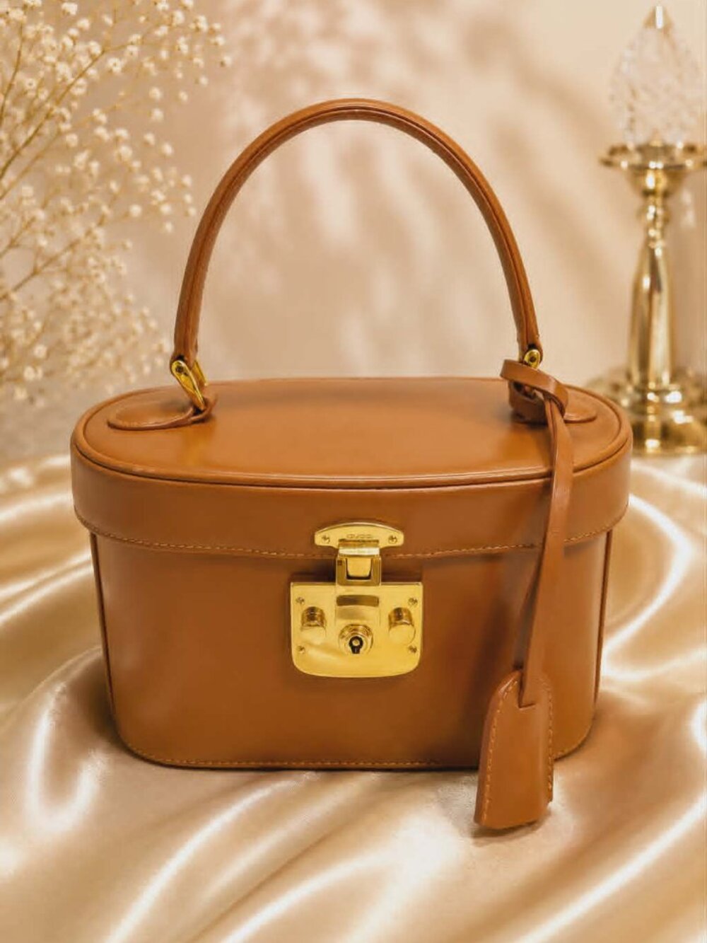 Authentic Gucci Vintage Leather Vanity Top Handle Bag Brown Train Case Gold Lock